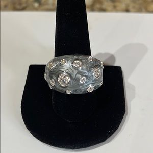 NEW Lia Sophia Ring - Size 11